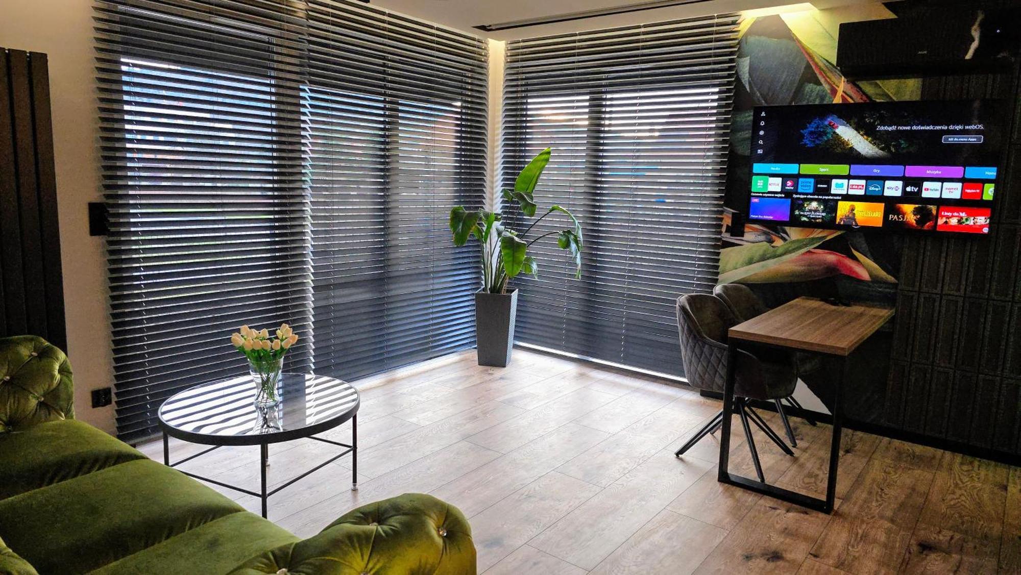 Apartament Dark Prestige New ! - Dostep 24H, Projektor , Garaz Podziemny , Klimatyzacja , Duzy Taras Kielce Kültér fotó