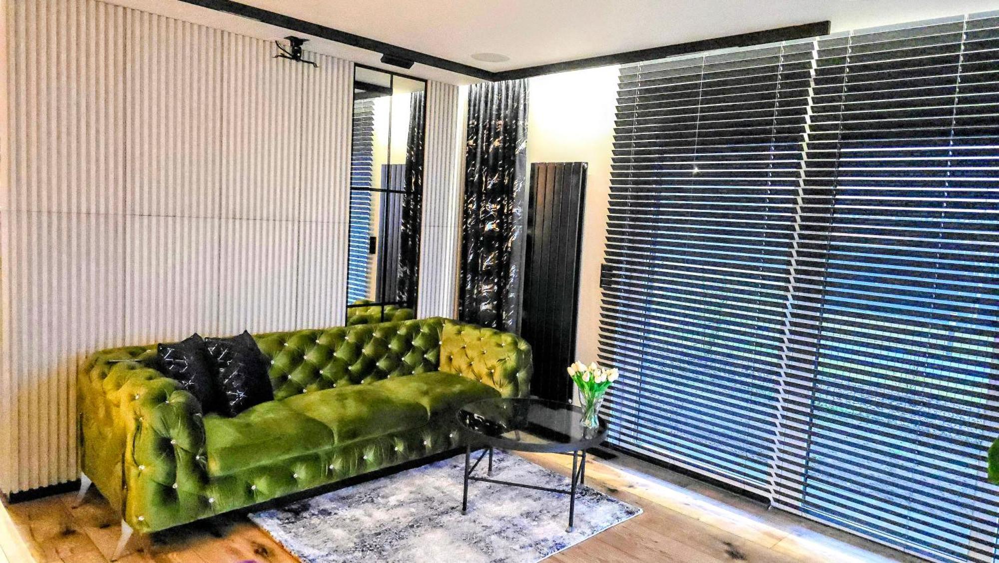 Apartament Dark Prestige New ! - Dostep 24H, Projektor , Garaz Podziemny , Klimatyzacja , Duzy Taras Kielce Kültér fotó